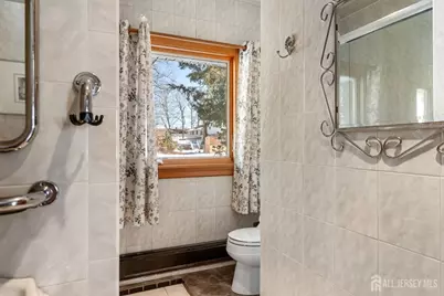 786 Wood Avenue, Colonia, NJ 07067 - Photo 17