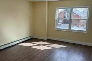 25 N Essex St, Carteret, NJ 07008 - Photo 5