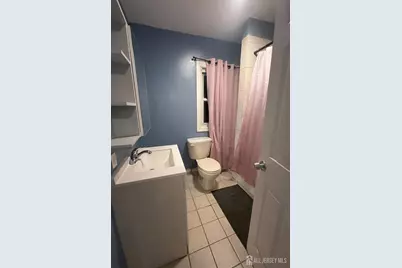77 Center Street, Perth Amboy, NJ 08861 - Photo 5