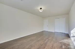 342 College Dr, Edison, NJ 08817 - Photo 15