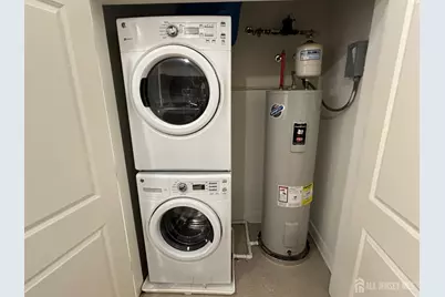 88 Roosevelt Avenue #106, Carteret, NJ 07008 - Photo 9