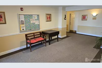 103 Liddle Avenue, Edison, NJ 08837 - Photo 5