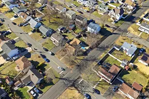 77 W Arthur Pl, Iselin, NJ 08830 - Photo 27