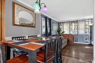 77 W Arthur Pl, Iselin, NJ 08830 - Photo 5