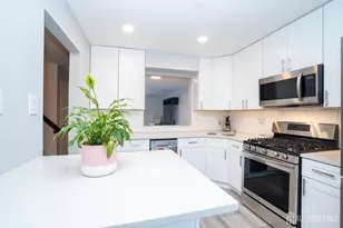 9 Wood Acres Dr, North Brunswick Township, NJ 08902 - Photo 5