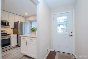 9 Wood Acres Dr, North Brunswick Township, NJ 08902 - Photo 13