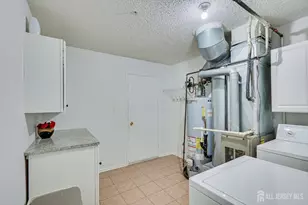 150 Prestwick Way, Edison, NJ 08820 - Photo 15