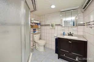 379 Ashley St, Perth Amboy, NJ 08861 - Photo 19