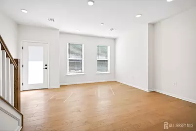 507 Sadie Circle, New Brunswick, NJ 08901 - Photo 5