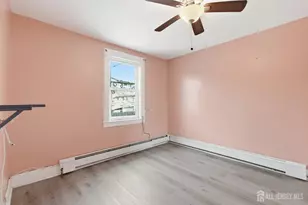 25 Langley Pl, New Brunswick, NJ 08901 - Photo 15