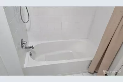 103 Liddle Avenue, Edison, NJ 08837 - Photo 9