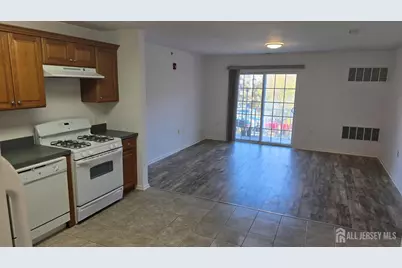 103 Liddle Avenue, Edison, NJ 08837 - Photo 5