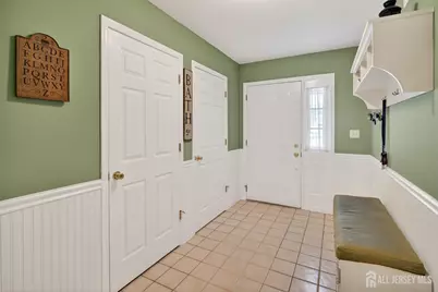 9 Parkside Drive, Spotswood, NJ 08884 - Photo 7