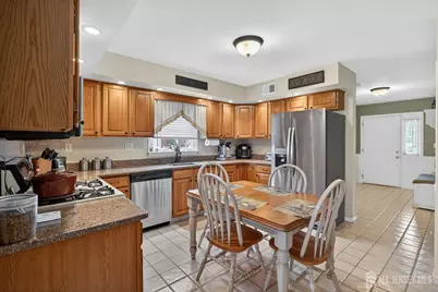 9 Parkside Drive, Spotswood, NJ 08884 - Photo 9