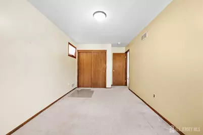 18 Erik Drive, North Brunswick Township, NJ 08902 - Photo 21