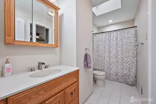 29 Hollywood Dr, Woodbridge Township, NJ 07095 - Photo 17