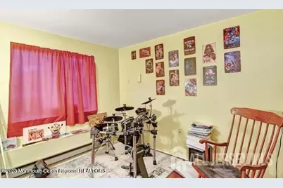 603 Holly Drive, Perth Amboy, NJ 08861 - Photo 13