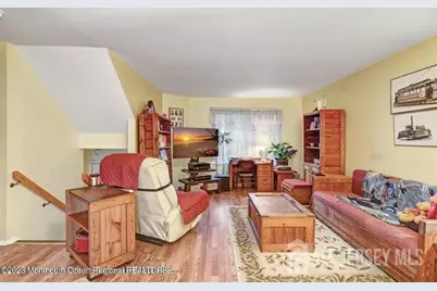 603 Holly Drive, Perth Amboy, NJ 08861 - Photo 5