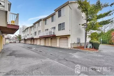 603 Holly Drive, Perth Amboy, NJ 08861 - Photo 21