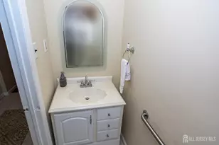 21 Rosewood Ct, Sayreville, NJ 08872 - Photo 5