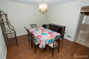 21 Rosewood Ct, Sayreville, NJ 08872 - Photo 9