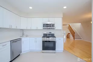 86 Joann Ct, South Brunswick Township, NJ 08852 - Photo 9