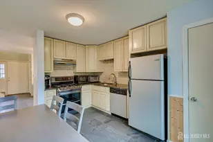 63 Renaissance Ln, New Brunswick, NJ 08901 - Photo 9
