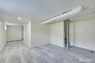 1 Coolidge Ave, Edison, NJ 08837 - Photo 23