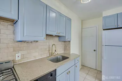 1 Coolidge Avenue, Edison, NJ 08837 - Photo 17