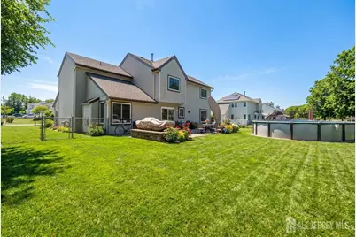 19 Cherrywood Drive, Piscataway Township, NJ 08854 - Photo 5