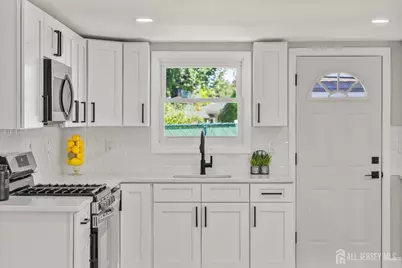 91 S Main Street, Milltown, NJ 08884 - Photo 17