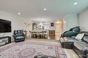 199 Applegate Ln, East Brunswick Township, NJ 08816 - Photo 17