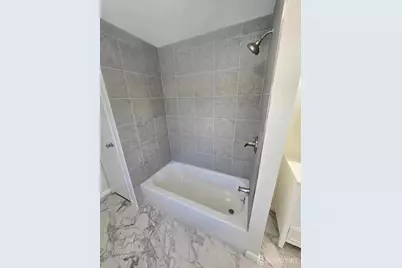 633 Linden Avenue, Woodbridge Township, NJ 07095 - Photo 9