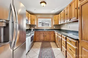 32 Glenville Rd, Edison, NJ 08817 - Photo 3