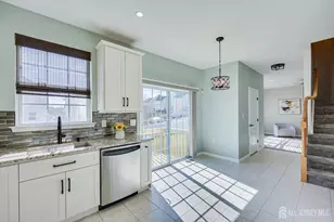 274 Morning Glory Dr, Monroe Township, NJ 08831 - Photo 15