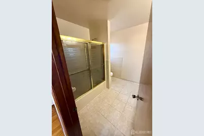 18 Jill Court #20, Edison, NJ 08817 - Photo 7