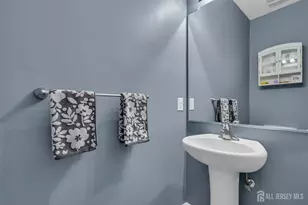 81 N Locust Ave N, Evesham, NJ 08053 - Photo 33