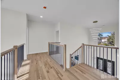 265 W Prescott Avenue N, Edison, NJ 08820 - Photo 27