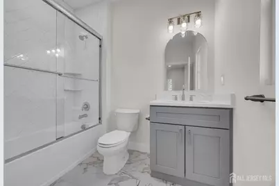 265 W Prescott Avenue N, Edison, NJ 08820 - Photo 31