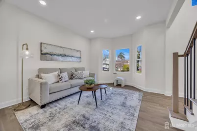 265 W Prescott Avenue N, Edison, NJ 08820 - Photo 7