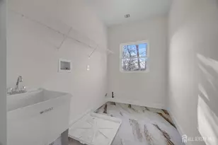 265 W Prescott Ave N, Edison, NJ 08820 - Photo 35