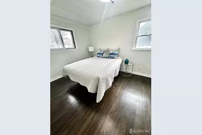 24 Susan Lane, East Brunswick Township, NJ 08816 - Photo 9