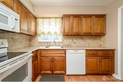 571-B Westport Lane, Monroe Township, NJ 08831 - Photo 15