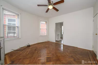 1053 Hunterdon Street, Newark, NJ 07112 - Photo 17