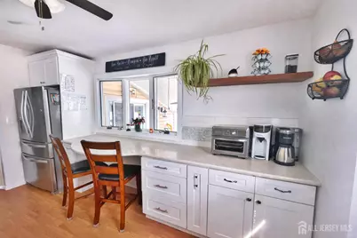 100 Pinetree Drive, Sayreville, NJ 08859 - Photo 3