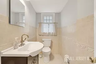 1035 Hillside Dr, North Brunswick Township, NJ 08902 - Photo 7