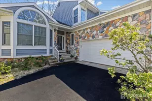 36 Lavender Dr, South Brunswick Township, NJ 08540 - Photo 3