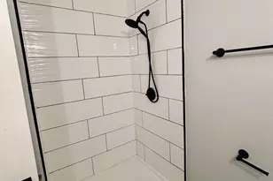 1 Upperbrook Ct, Sayreville, NJ 08859 - Photo 23