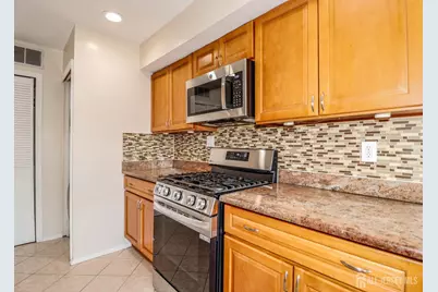312 Edison Glen Terrace, Edison, NJ 08837 - Photo 17