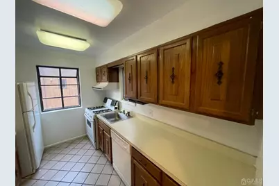 81 Redmond Street, New Brunswick, NJ 08901 - Photo 11